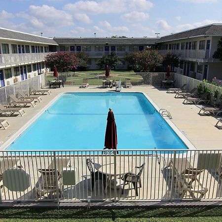 Motel 6-Austin, Tx - North Exterior foto