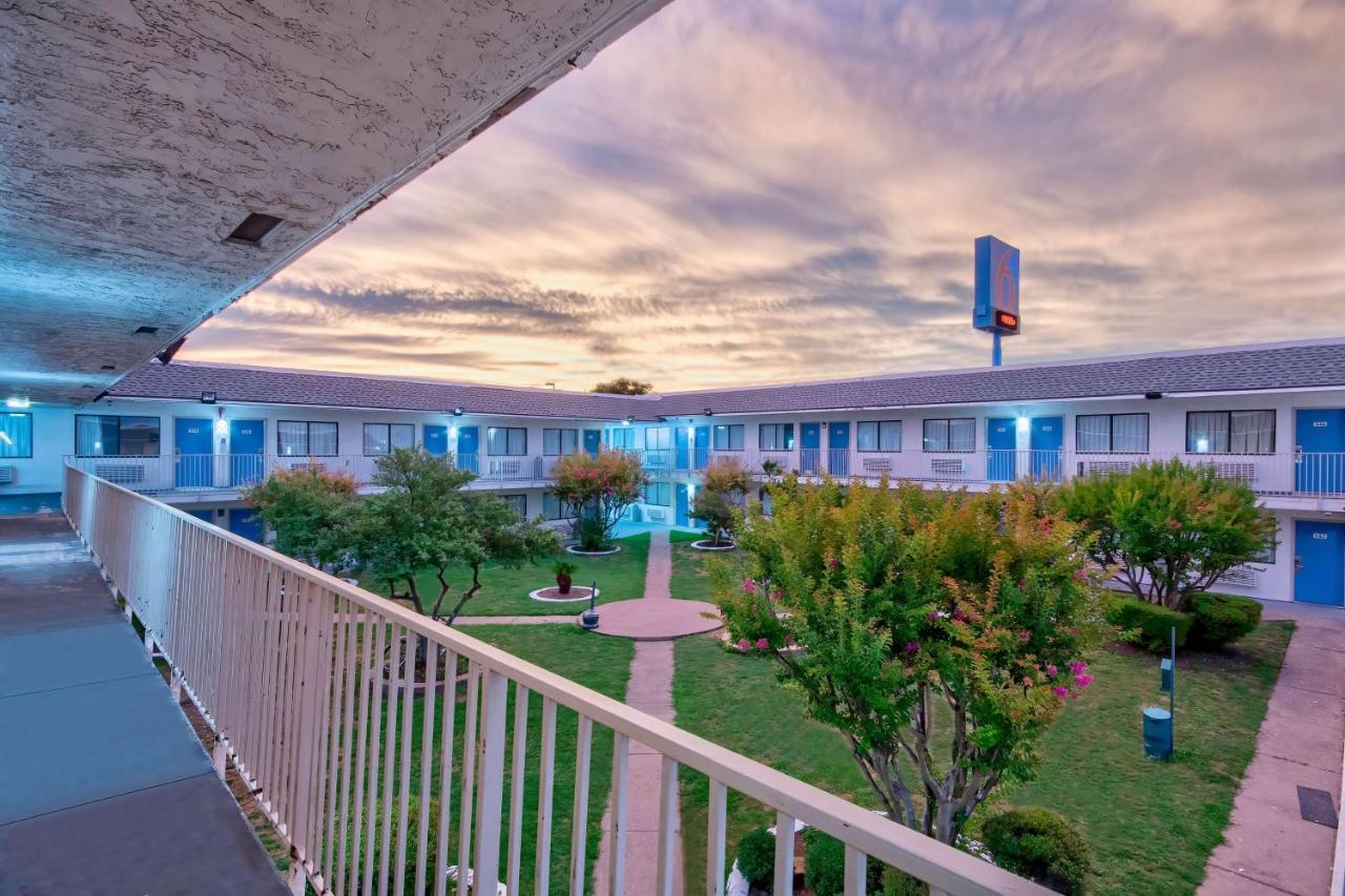 Motel 6-Austin, Tx - North Exterior foto